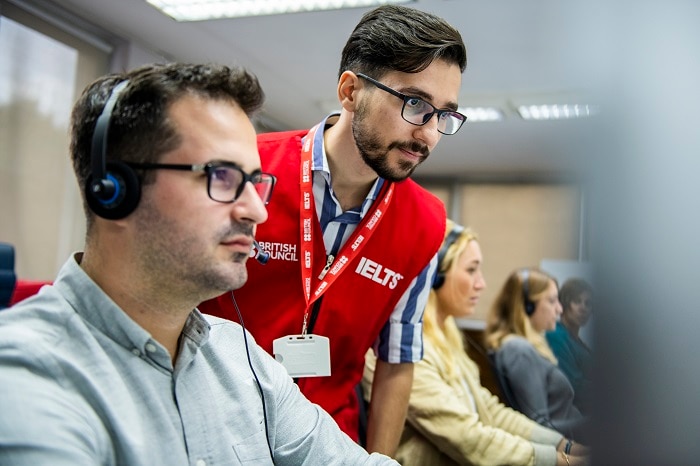 IELTS on Paper vs Computer: Which is Best for me? 
